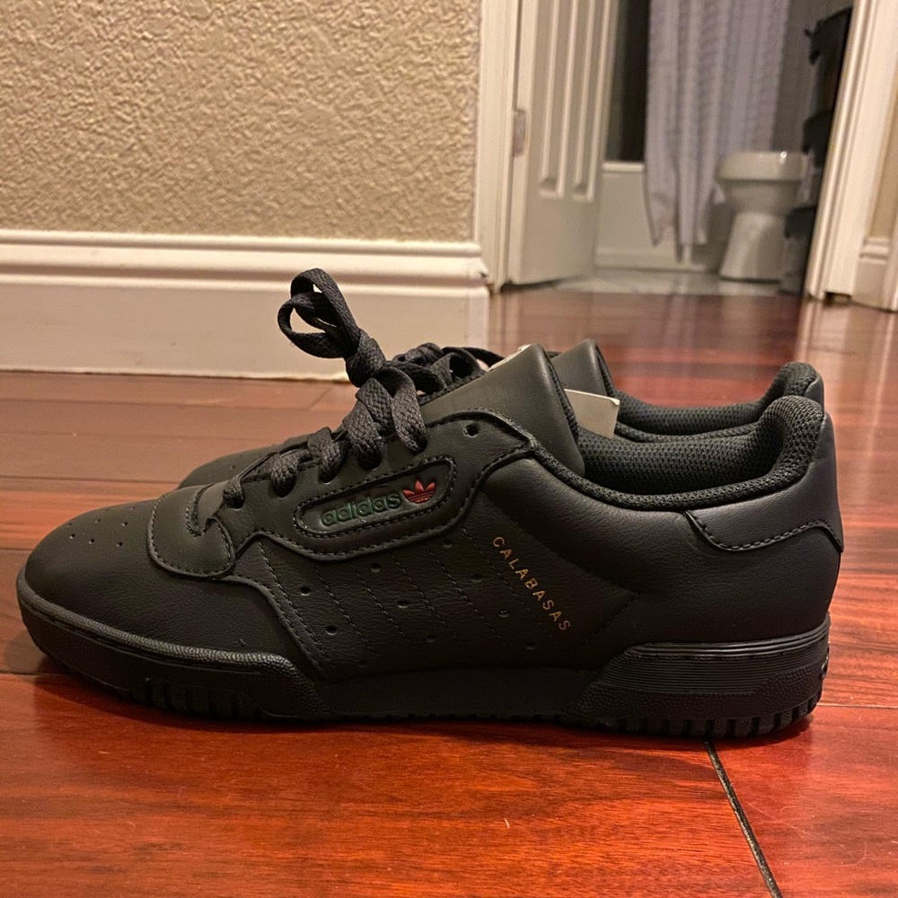 Yeezy powerphase